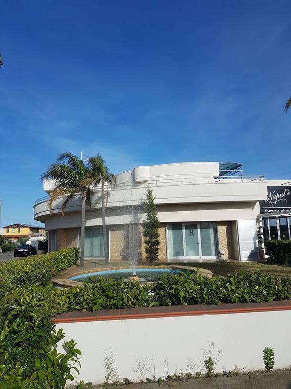 桑塔露琪娅酒店 科里利亚诺·卡拉布罗 外观 照片