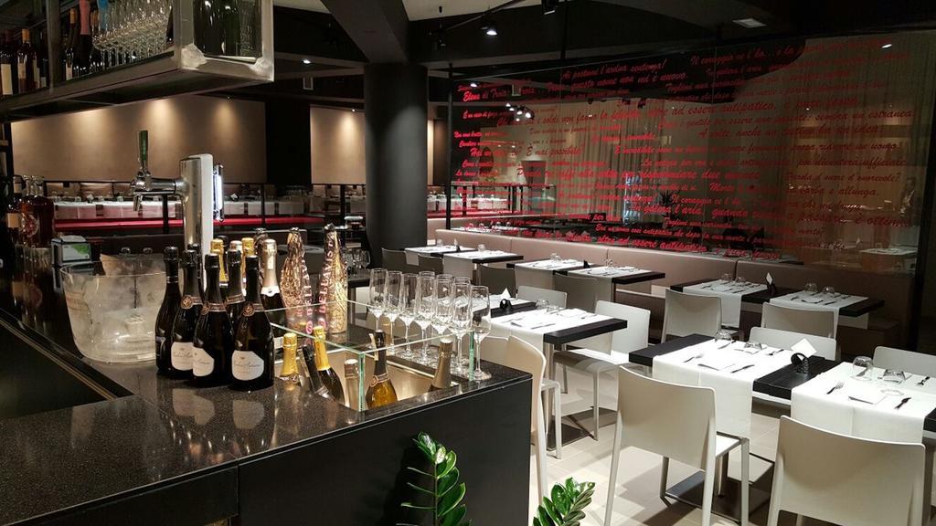 桑塔露琪娅酒店 科里利亚诺·卡拉布罗 外观 照片