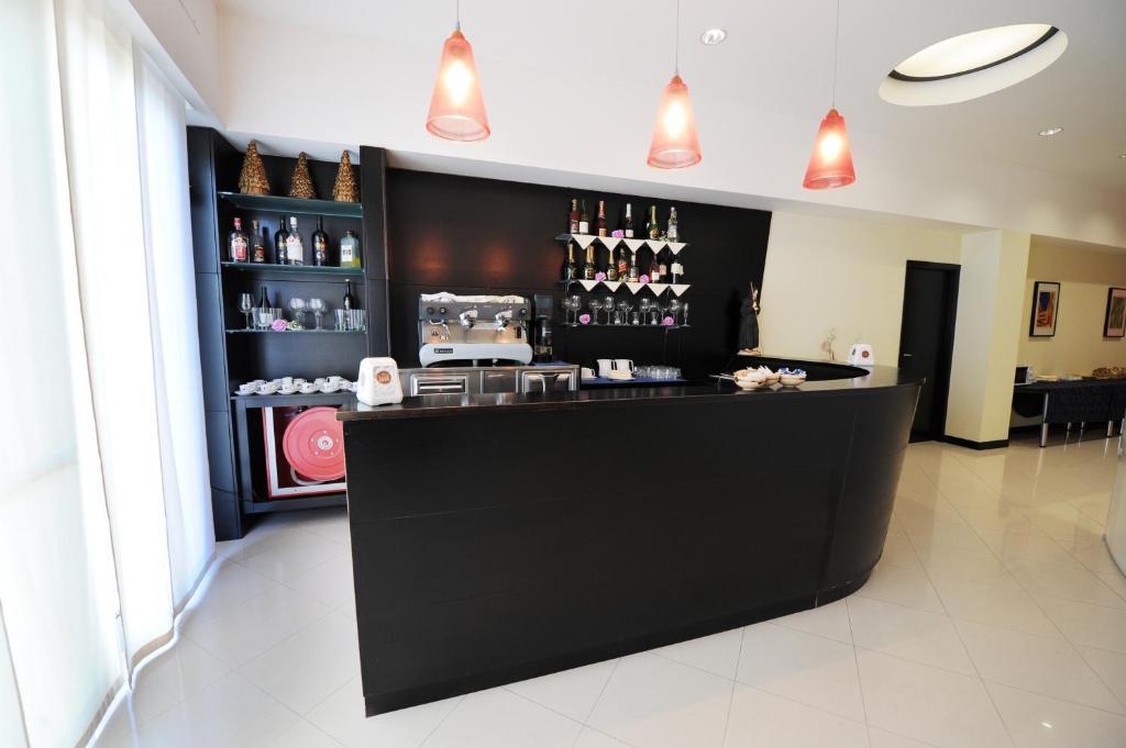 桑塔露琪娅酒店 科里利亚诺·卡拉布罗 外观 照片
