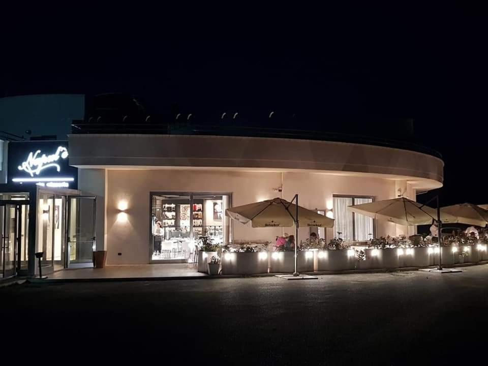 桑塔露琪娅酒店 科里利亚诺·卡拉布罗 外观 照片